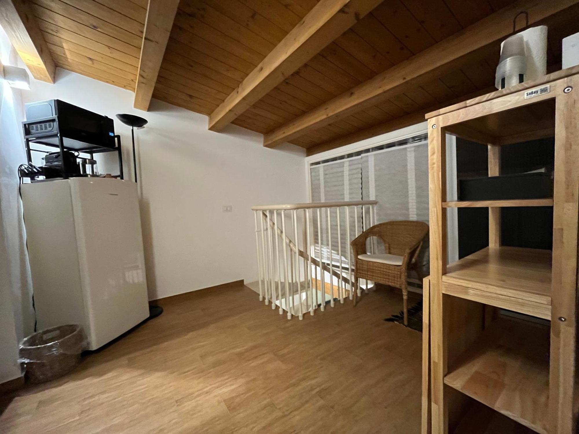 Maquedino Holiday Home & Terrace - Cozy Central Loft パレルモ エクステリア 写真
